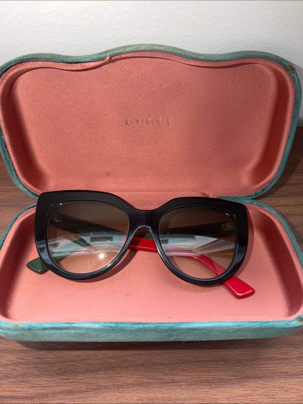 Gucci Black Cat-Eye Sunglasses with Red & Green Temples
